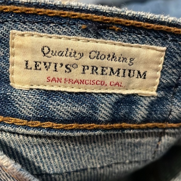 Levi’s Big E Wedgie Medium Wash Premium Jeans - Picture 11 of 11